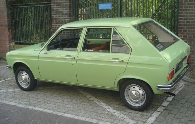 Peugeot 104 photo