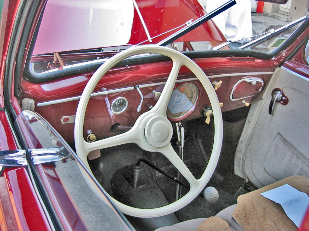 Peugeot 202 photo