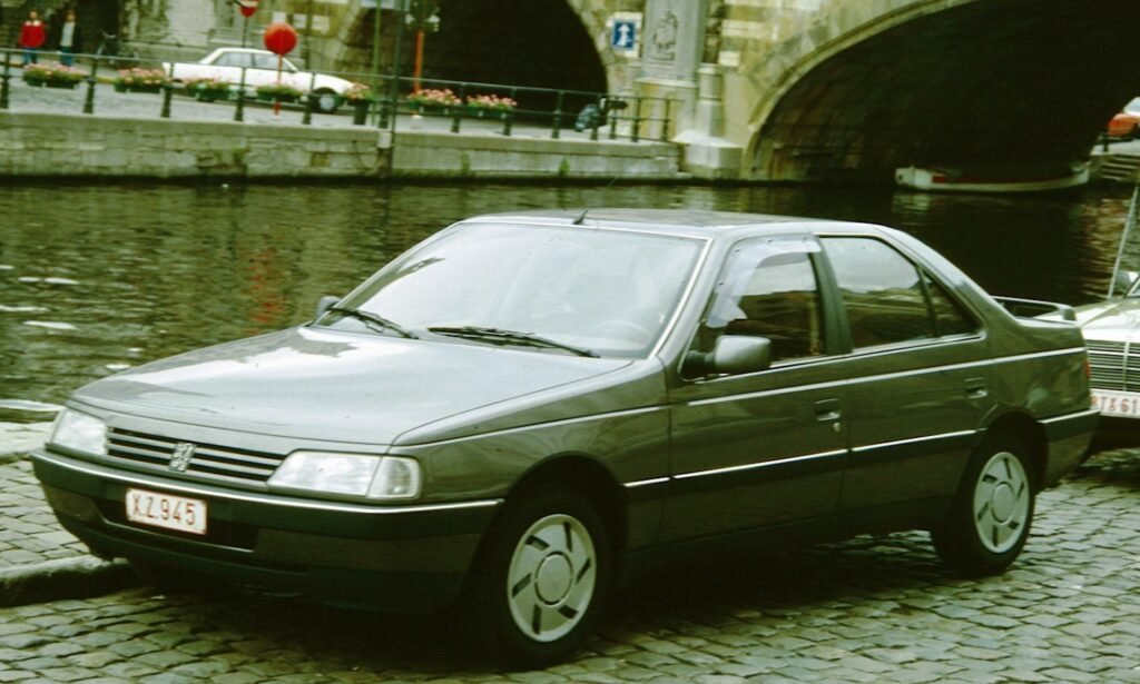 Peugeot 405 photo