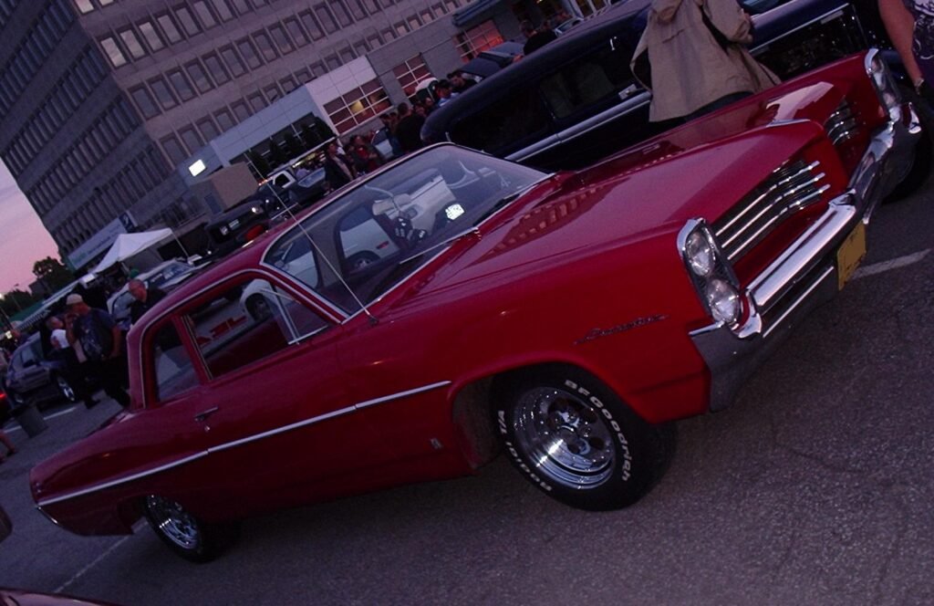 Pontiac Laurentian photo