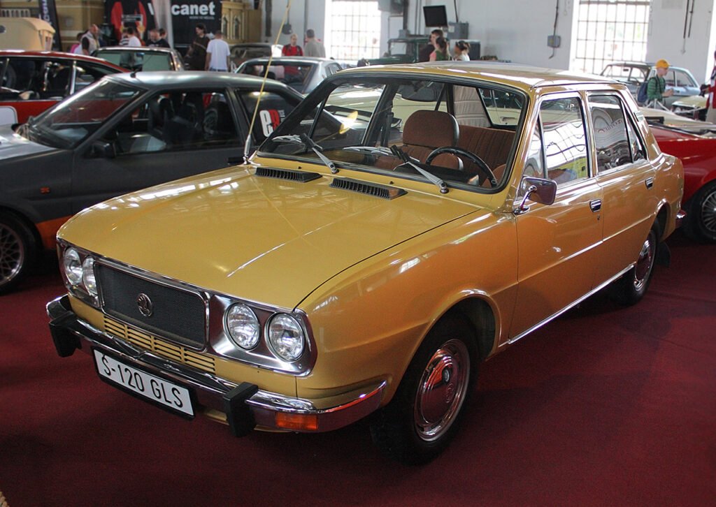 Škoda 120 GLS photo