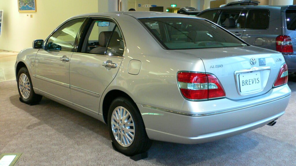 Toyota Brevis photo