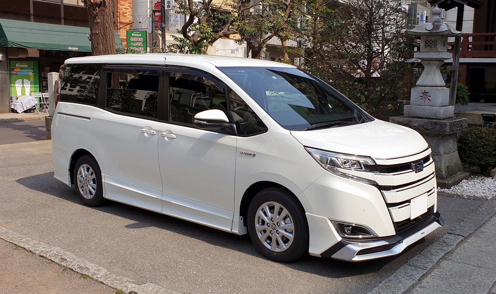 Toyota Noah