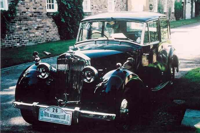Triumph Renown photo