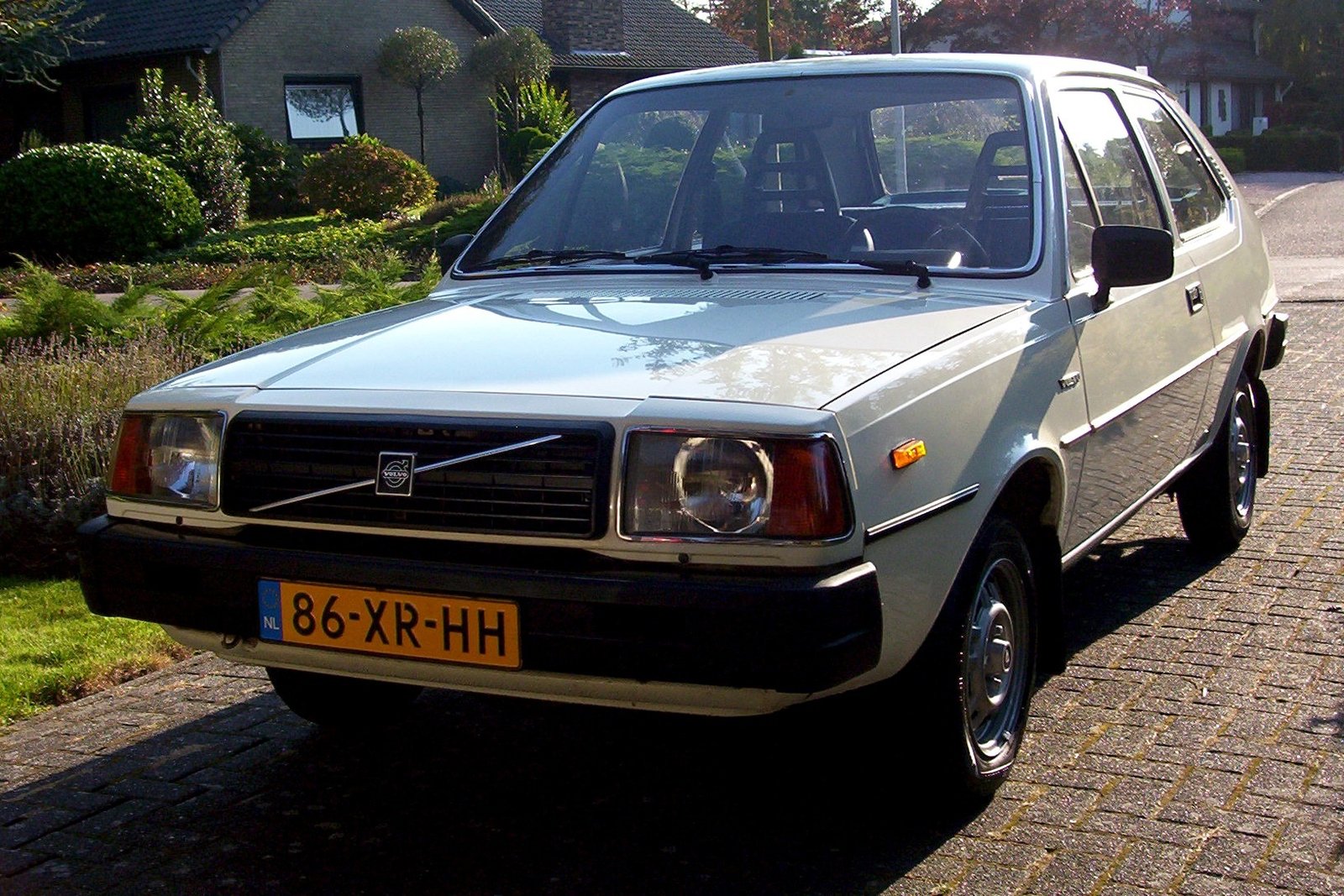 Volvo 345